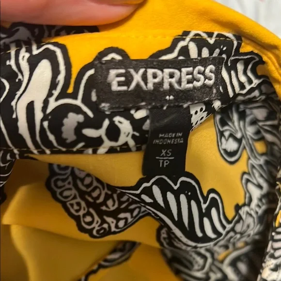 Floral Yellow and Black Men's Shirt - Picture 3 of 3